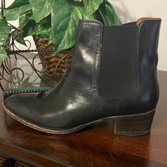 FRYE Black Leather Ankle Booties - Picture 4 of 10